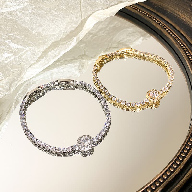 New Super Shiny Full Diamond Square Round Zircon Pendant Jewelry For Women Real Gold Plated High-end Luxury Style Clasp