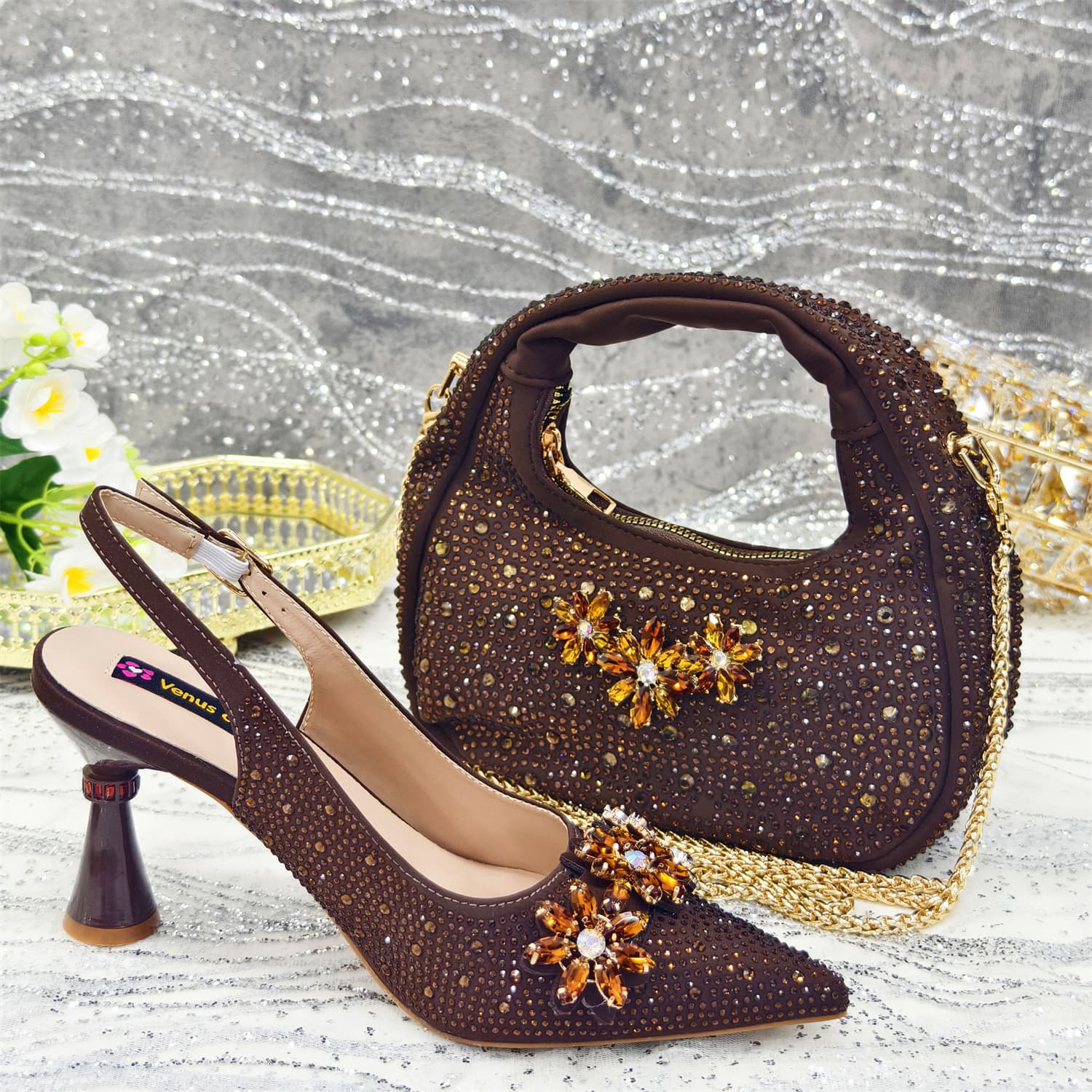 Women's Shoes And Bags Set Pointed High Heeled Sandals Diamond Shoes With Handbags (soft)