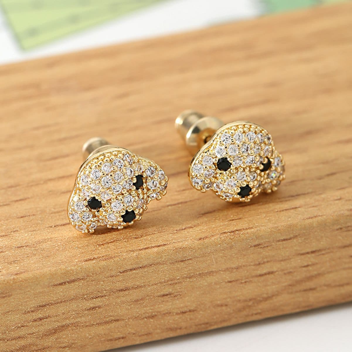 Earrings Cute Three Dimensional Animal Head Earrings, Exquisite Diamond Studded Earrings, Fashionable Small Earrings
