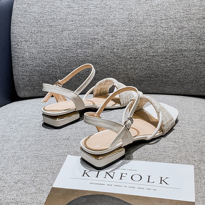 One Line Buckle 2025, New Thick Heels, Internet Famous Sandals For Women In Instagram, Trendy Summer Flat Bottom, Large