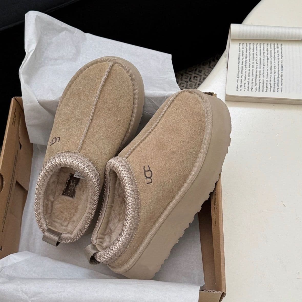Bottes de neige ethniques à semelles épaisses, chaussures d'hiver à hauteur croissante, chaussures en coton épais à bout fermé, 2025