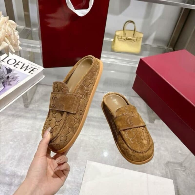 Nouvelles sandales G-brand 2026 confortables à semelle épaisse, imprimées, aux couleurs bonbon, bout fermé, idéales pour les activités de plein