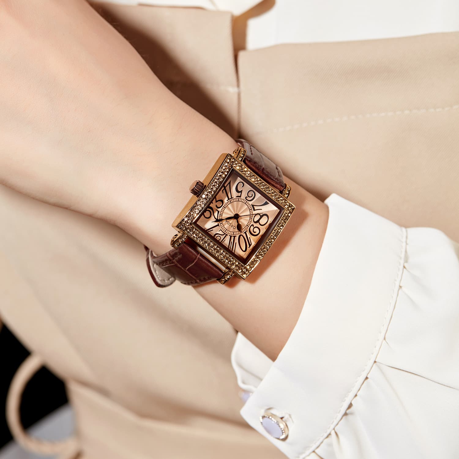 Women's Watch Square Women's Watch Brown Diamond Niche Retro Fashion Manufacturer Live Quartz Women's Watch