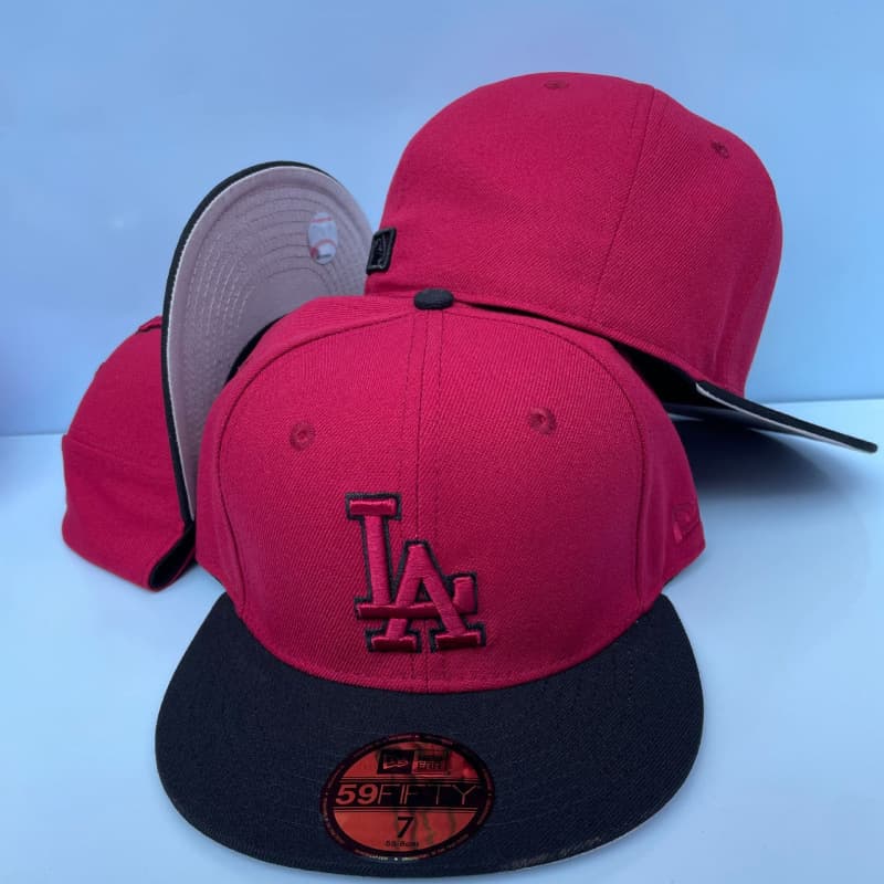 Casquette fermée de baseball brodée de haute qualité, style classique transfrontalier, de la Ligue sportive américaine, avec visière plate.