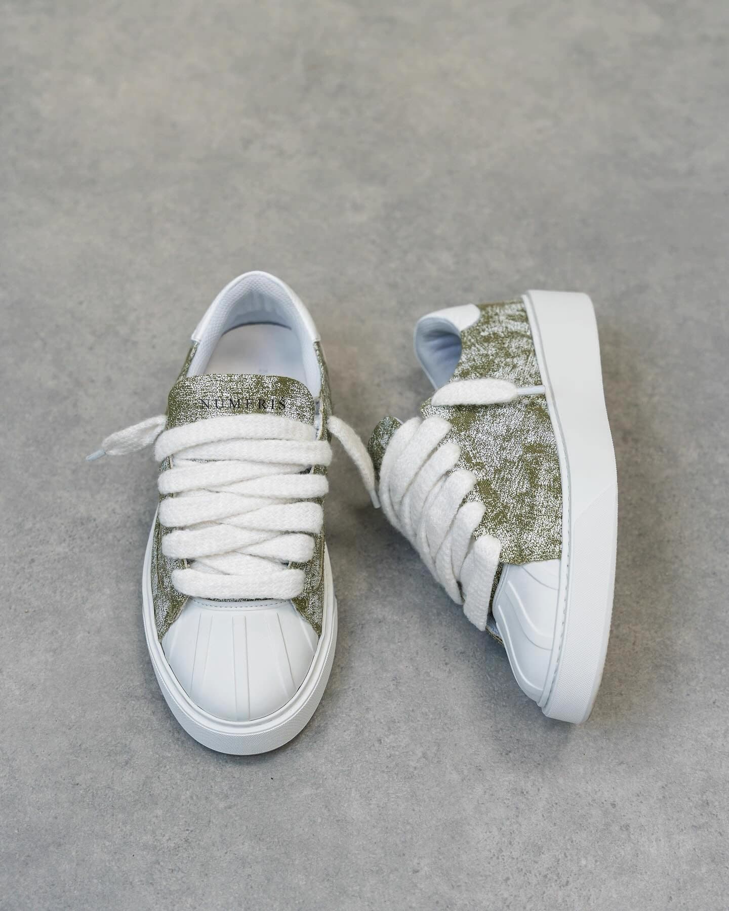 Chaussures Numeris, baskets décontractées pour hommes, plates, à bout rond, à lacets, baskets classiques et polyvalentes en cuir véritable.