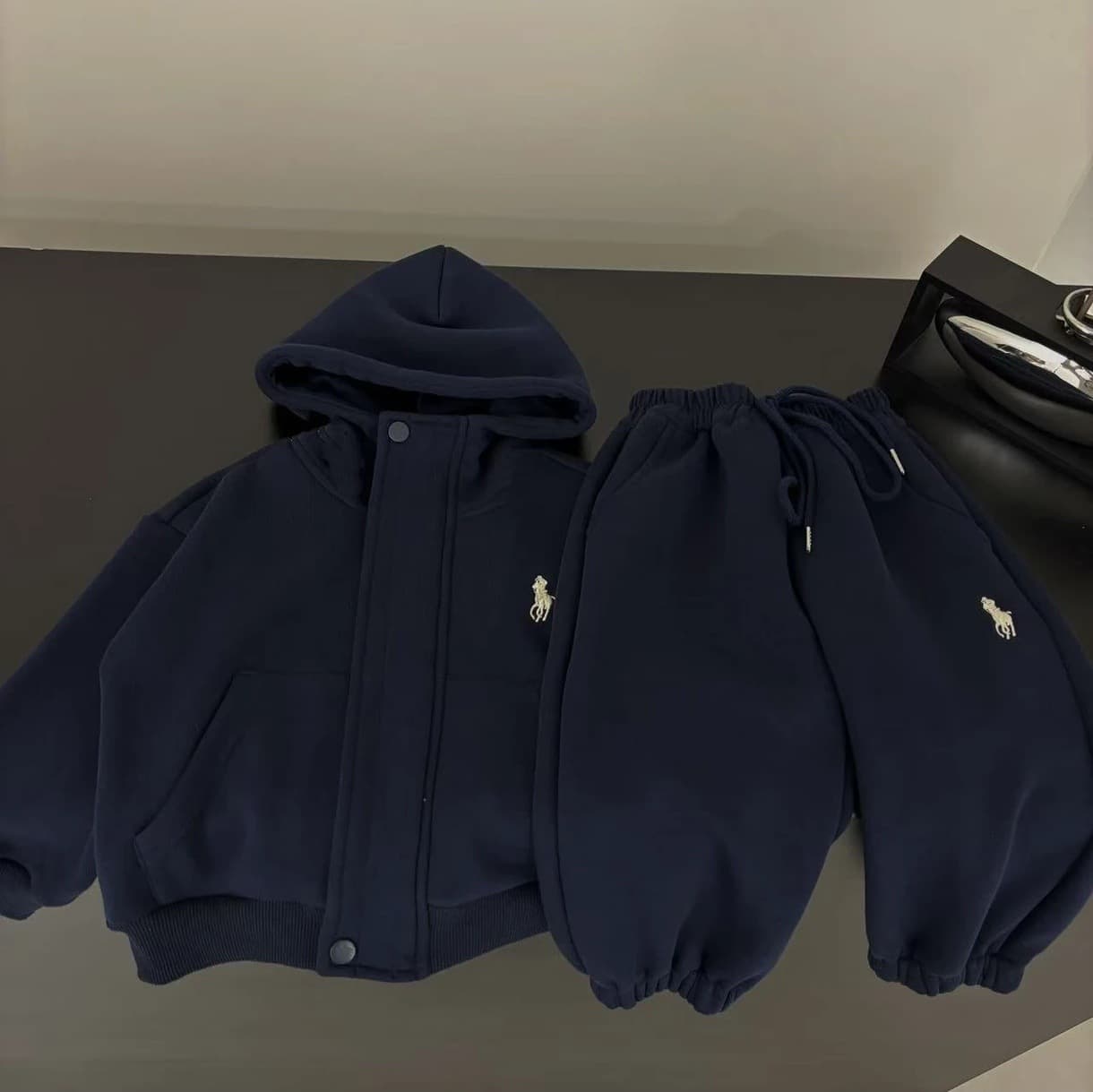 Ensemble deux pièces tendance pour bébé, sweat à capuche et pantalon en velours brodés coréens pour garçon, édition hiver