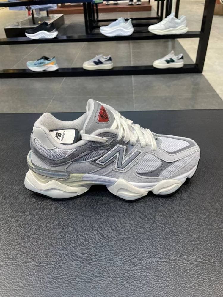 Chaussures de sport décontractées pour couple 9060, chaussures de course en plusieurs couleurs, confortables, respirantes, antidérapantes et amort