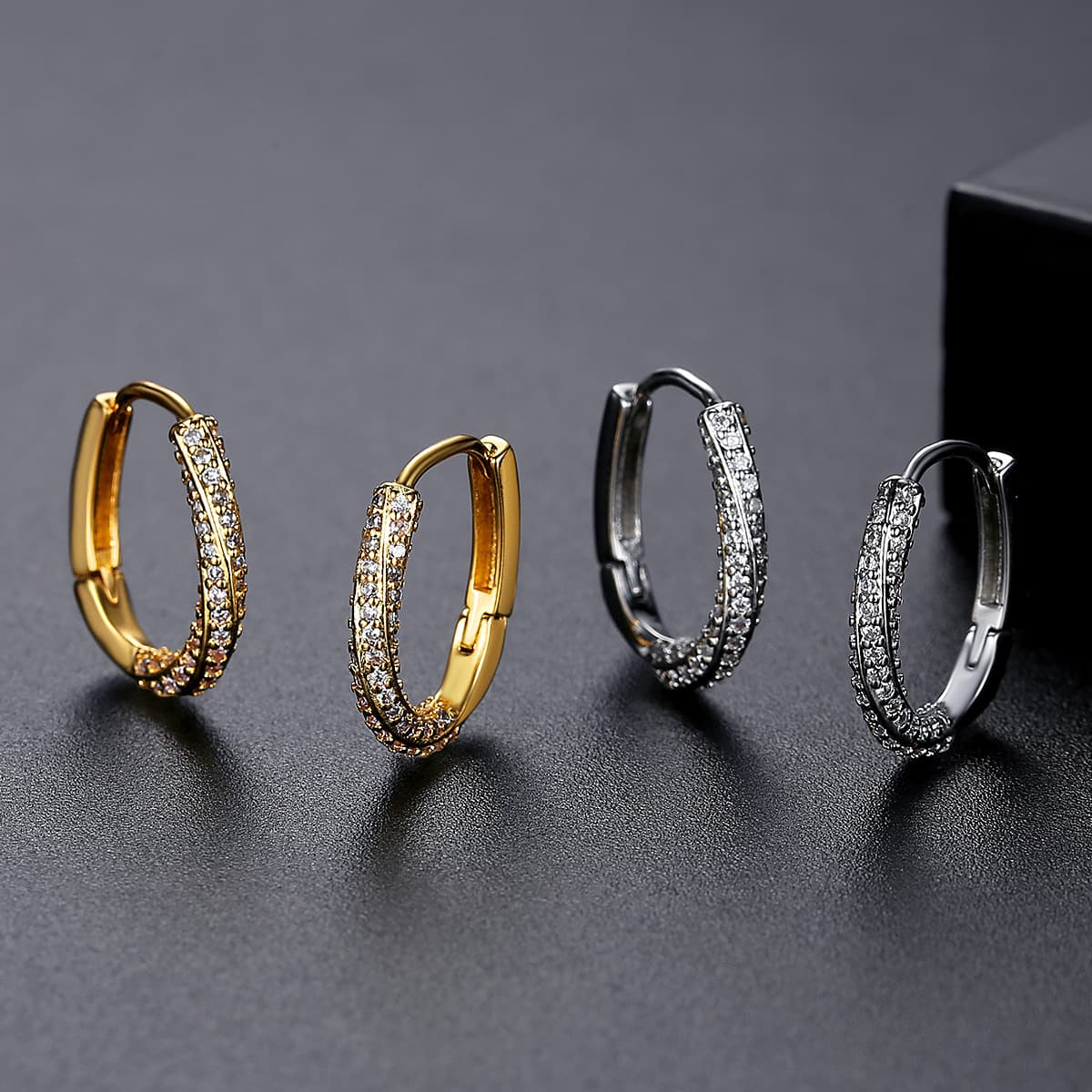 Women's Jewelry Round Hollow Hoop Earrings With Full Diamond Accents, Gold Tone Geometric Statement Earrings For Women Fashionable Hollow Earrings