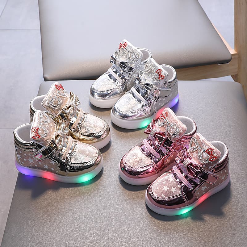 Cartoon Bright Diamond Flash Shoes Boys And Girls Leather Breathable Luminous Sneakers Girls Princess Shoes
