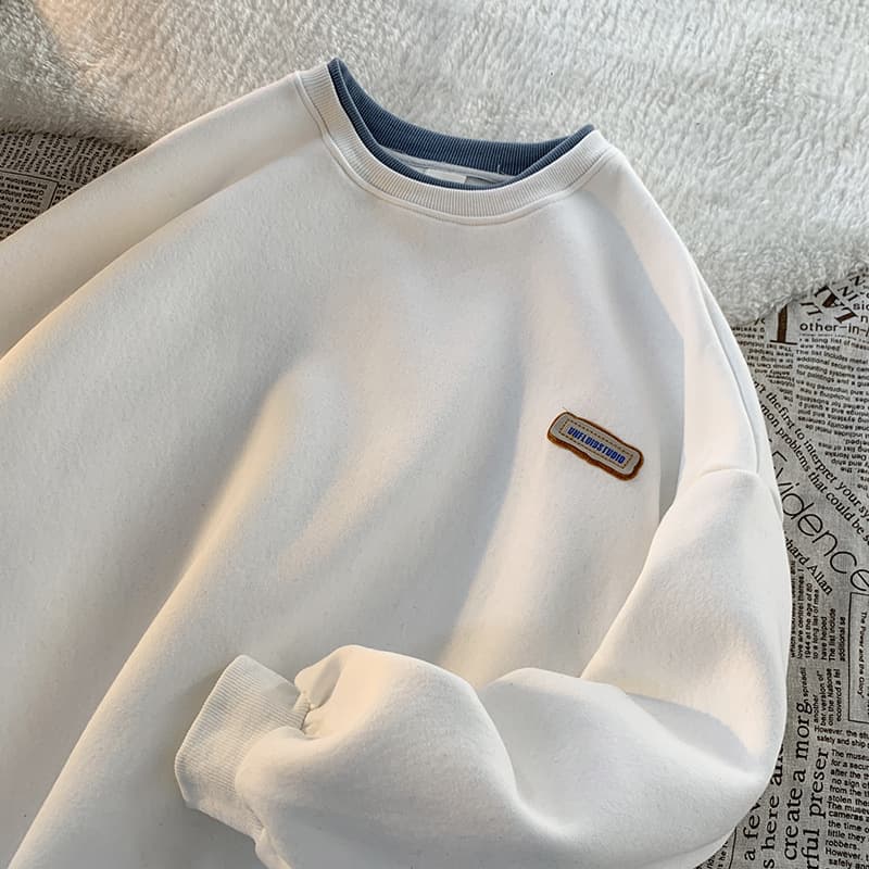 New student autumn and winter fleece hoodie for boys and girls without hats, cool and loose round neck pullover for teenagers