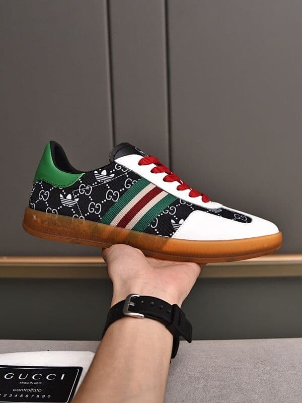 Chaussures de surf Gucci Joint pour hommes, idéales pour les sports et loisirs de plein air