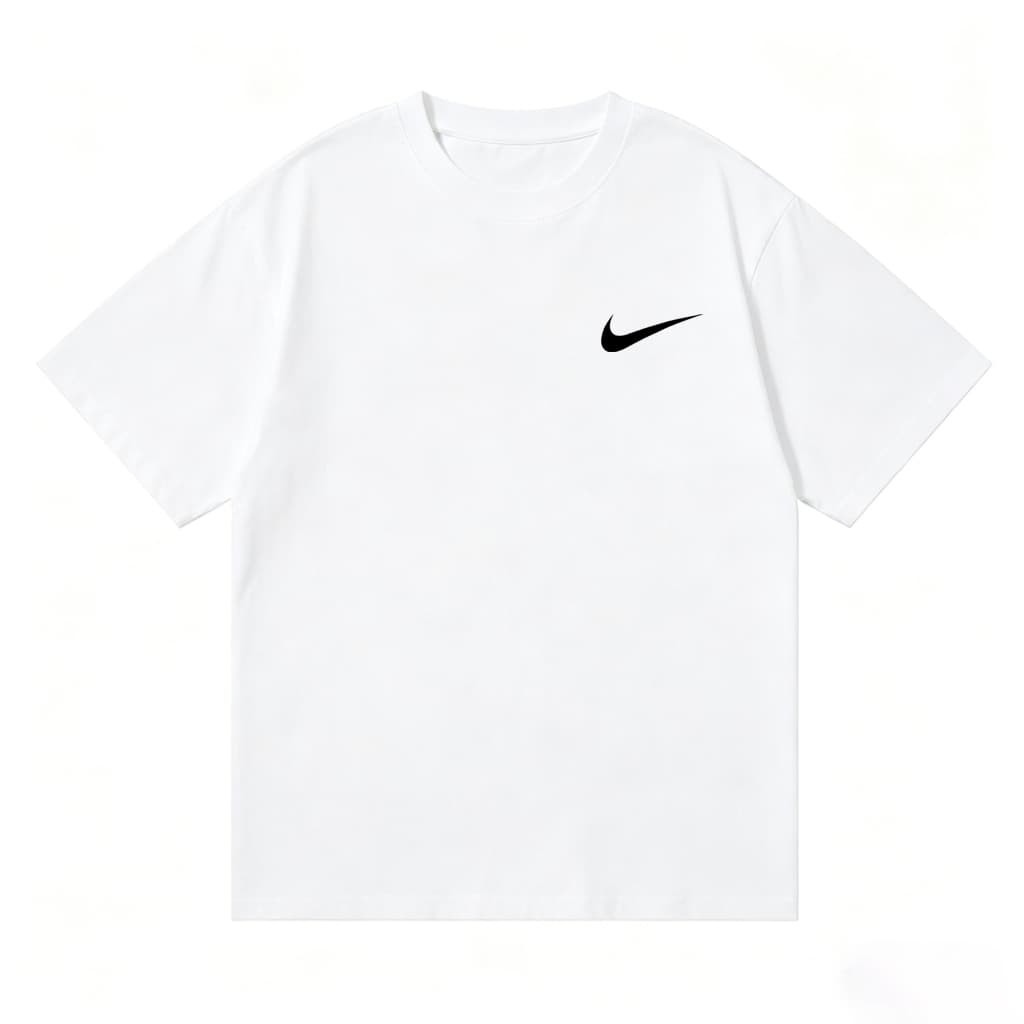 T-shirt d'été pour homme Nike Style. Imprimé Swoosh, coupe athlétique décontractée. Tissu respirant et performant, évacue la transpiration et