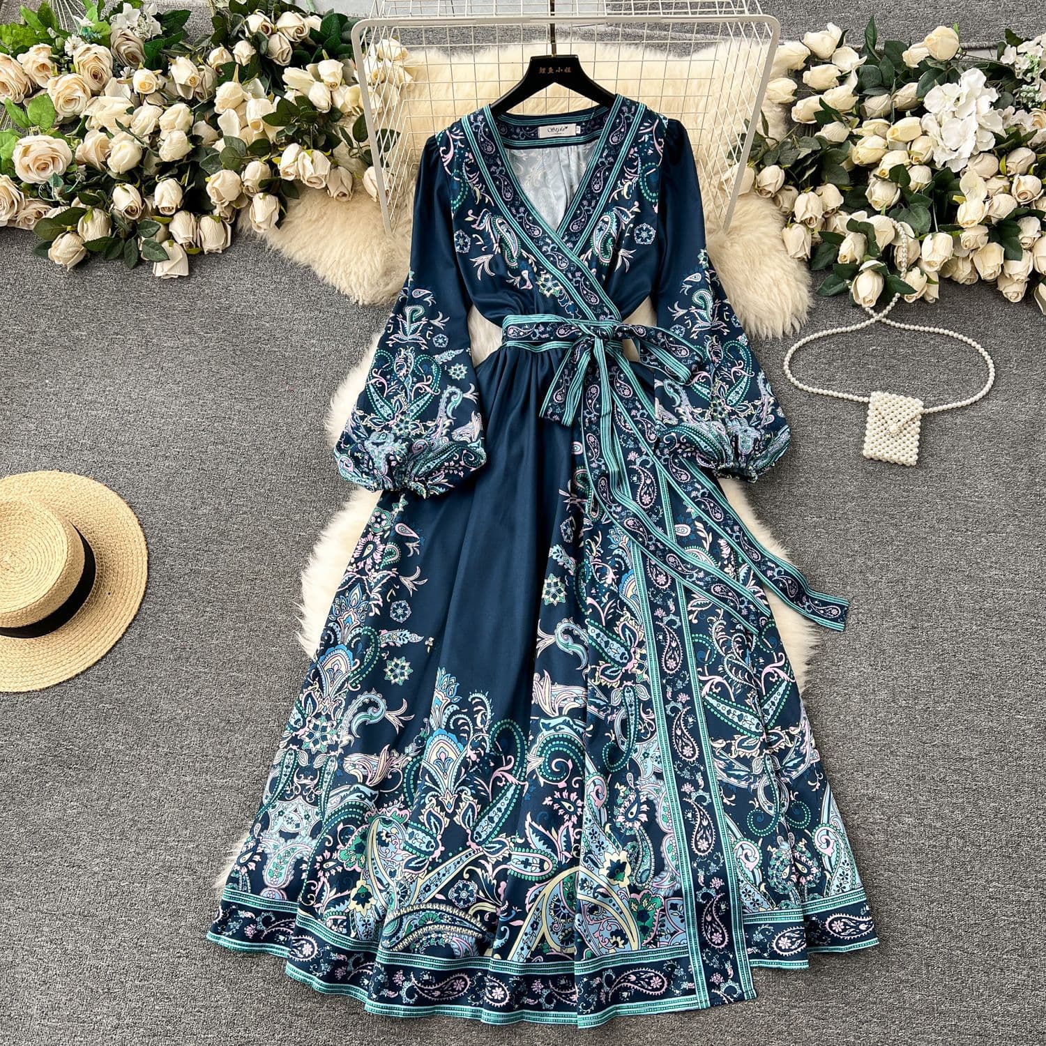 2025 Early Spring New French High End One Piece Tie Waist Print Dress Female Light Luxury Elegant Long Skirt
