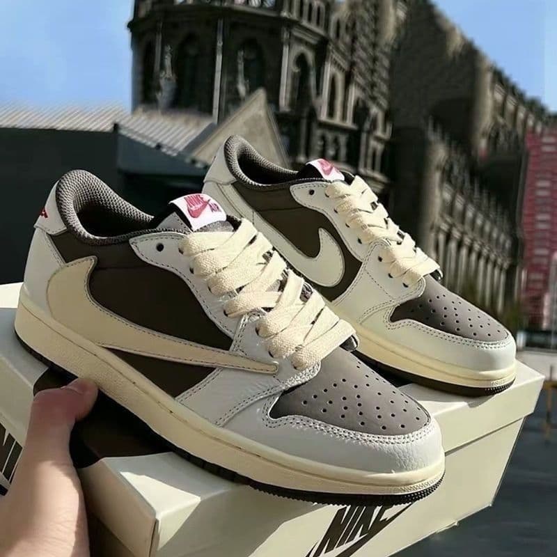 Baskets basses blanches barbelées, chaussures de sport décontractées originales et polyvalentes pour la photographie de rue unisexes noires et bru