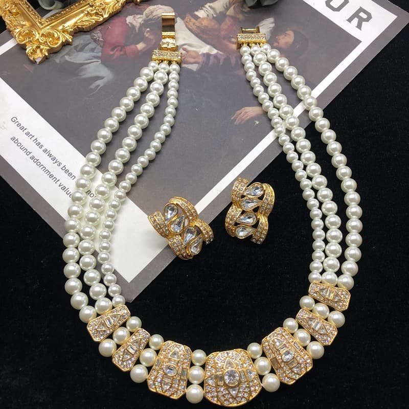 Qingdao Vintage Jewelry Hepburn Style Pearl Earring Set With High-end Feel Full Diamond Gold-plated Necklace