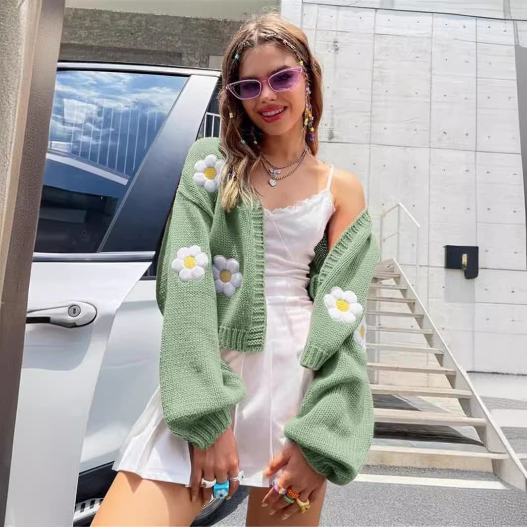 Women's Clothing Women's Autumn New Style Sweet Flower Pattern Sweater Cardigan Loose Short Knitted Women's Sweater
