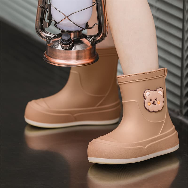 ​​Kids' Bear Print Rain Boots – Non-Slip Waterproof Rubber Shoes For Boys & Girls (Ages 2-7, Colors: Black/White/Yellow/Camel, Sizes 30/31-34/35)​​