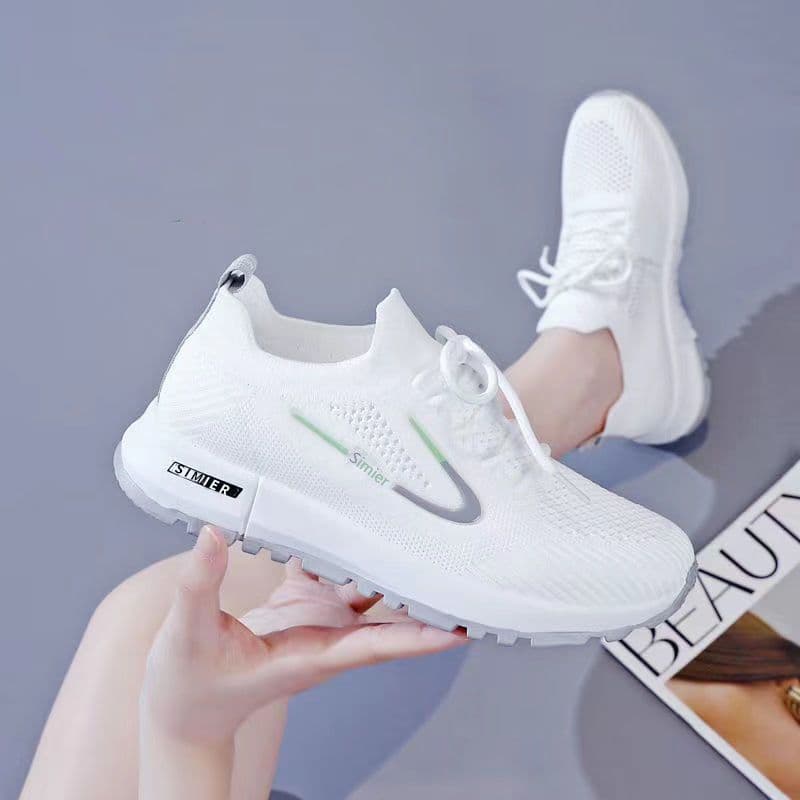 2024 Spring Women's Summer Versatile Flyknit Mesh Casual Sports Running Student Shoes Female