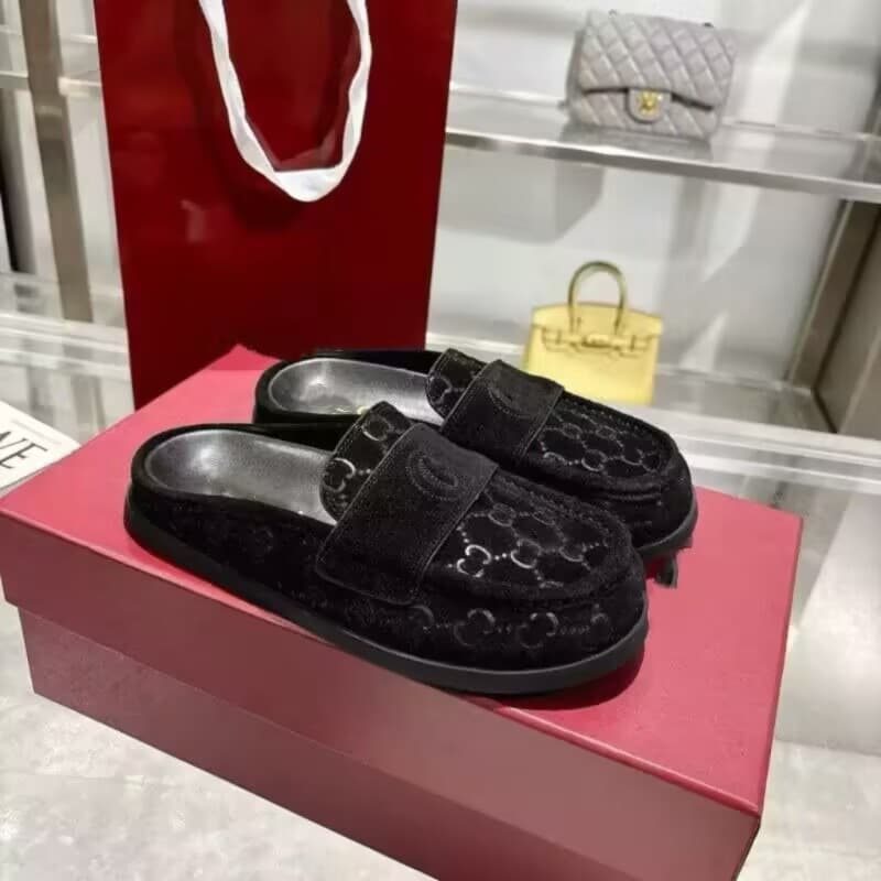 Nouvelles sandales G-brand 2026 confortables à semelle épaisse, imprimées, aux couleurs bonbon, bout fermé, idéales pour les activités de plein