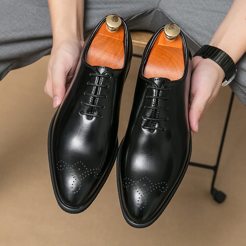 Luxury Men Leather Shoes High Quality Men's Fashion Oxford Wedding Men Dress Shoes Man 2025 Gentleman Office Shoes For Men