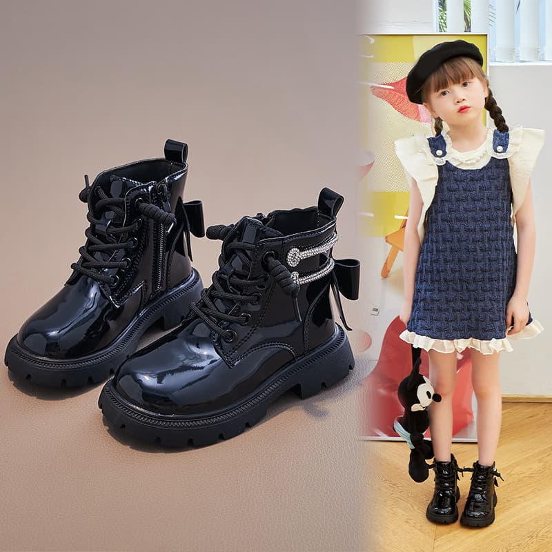 Martin 2023 Autumn New Girl' Englih Style Solid Color Shiny Leather Short Boot, Mid Ize Children' Fahion Show