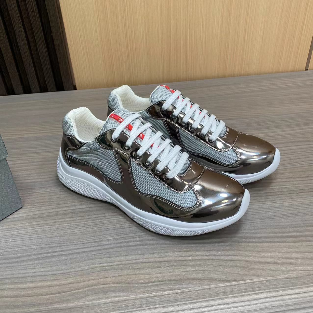 Baskets de sport légères et respirantes en cuir verni et mesh de marque P pour hommes, chaussures de grande taille