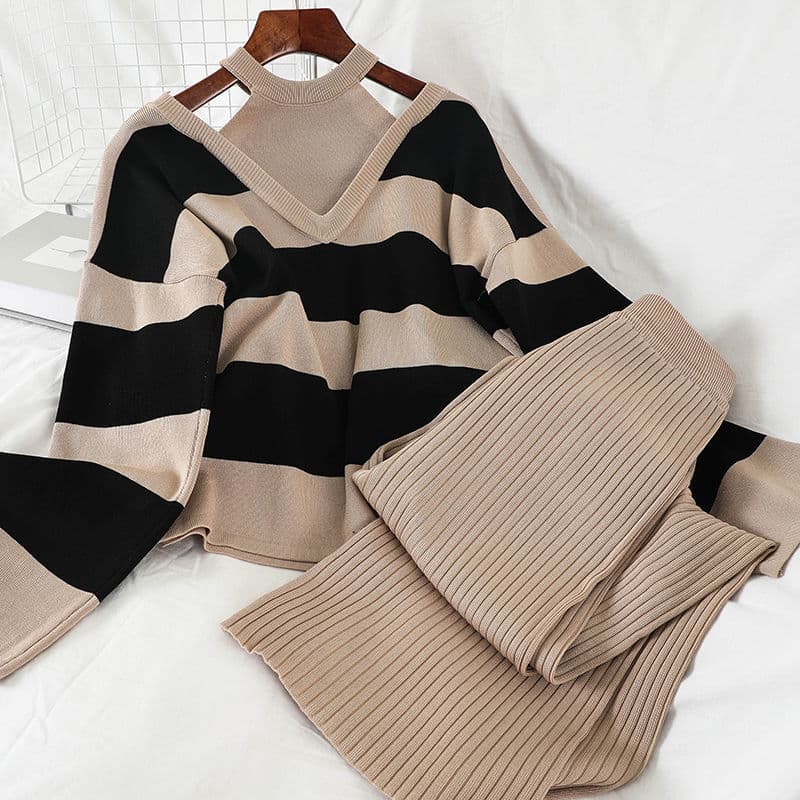Plus-Size Elegant Halter Neck Striped Knit Top & Wide-Leg Pants Set – Stylish & Flattering Two-Piece Outfit (M-4XL)