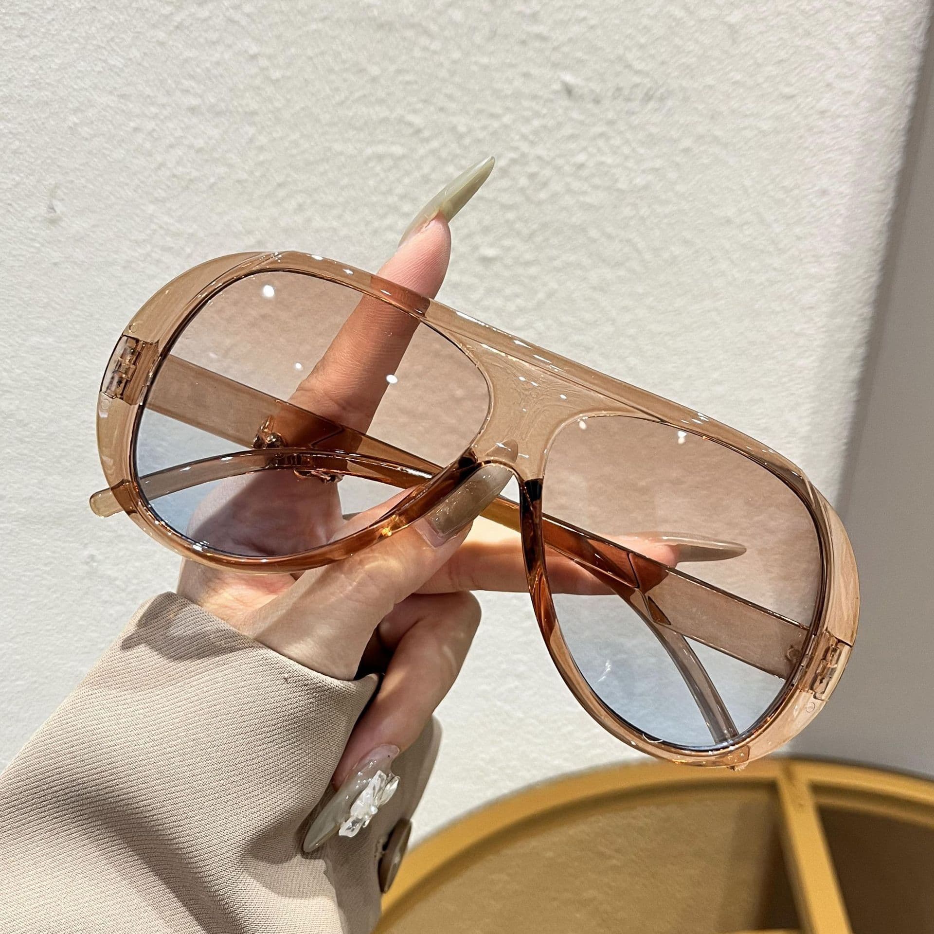 Fashion Large Frame Women New European And American Retro Aviator Glasses Big Face Slimming UV Protection Strong Light