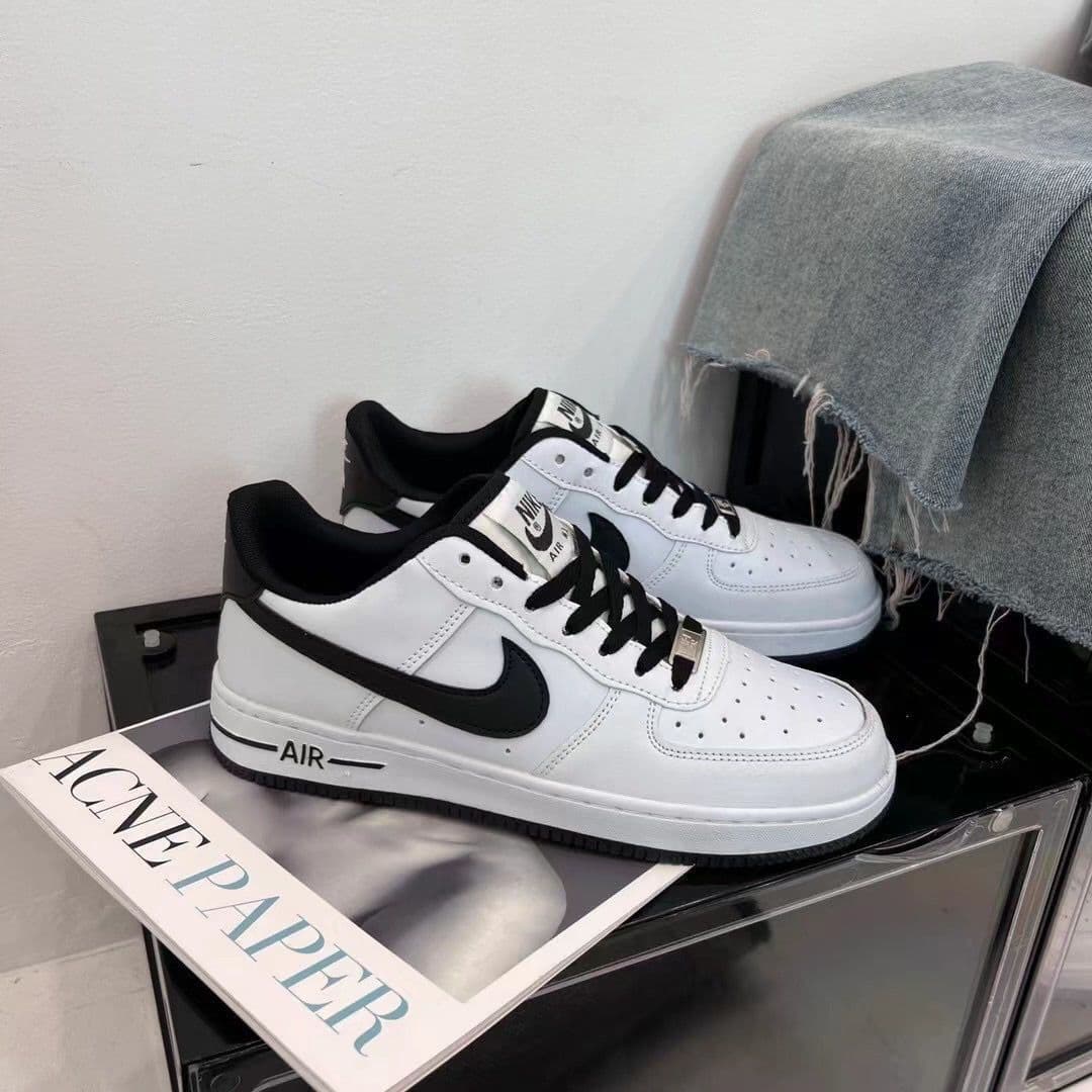 Collaboration Force One originale et populaire, blanche et noire, unisexe, tendance et polyvalente, skate de sport décontracté
