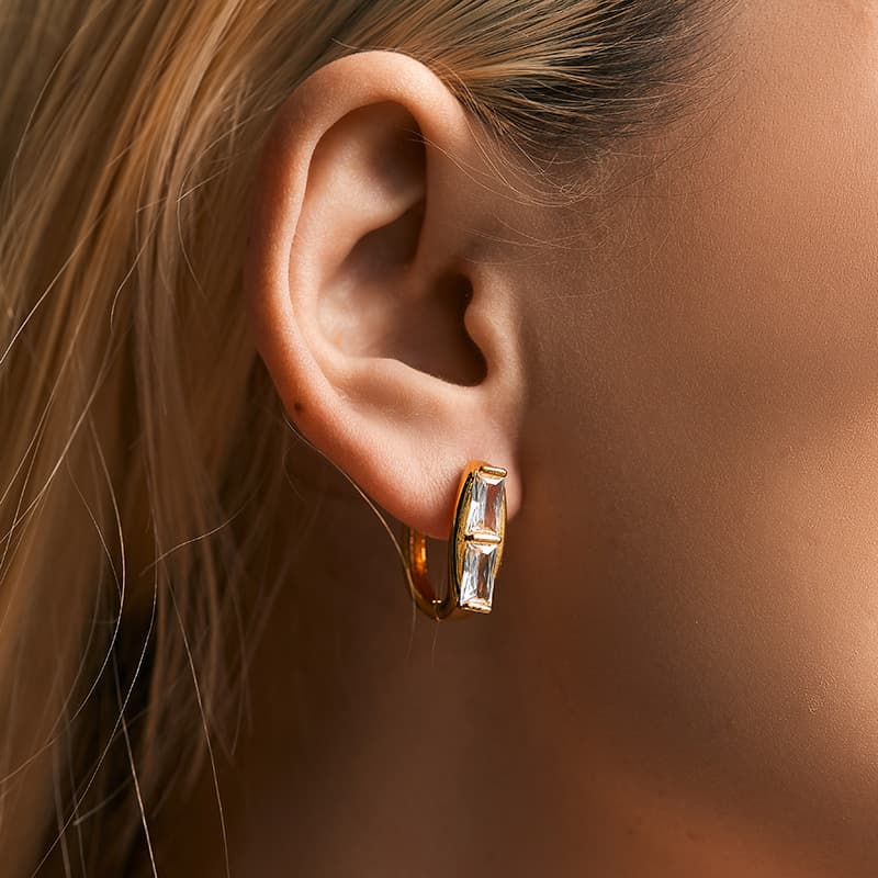 French Cold Style Square Retro Earrings Copper Plated K Real Gold Simple INS Style Sugar Cube Maillard Ear Buckle Color Preservation