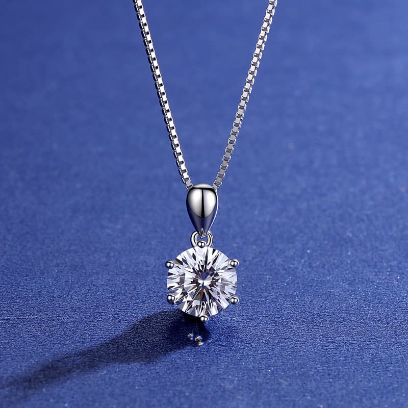 Sterling Silver Necklace For Women 1 Carat Moissanite Six Claw Pendant Anti Real Diamond Clavicle Chain Silver Jewelry