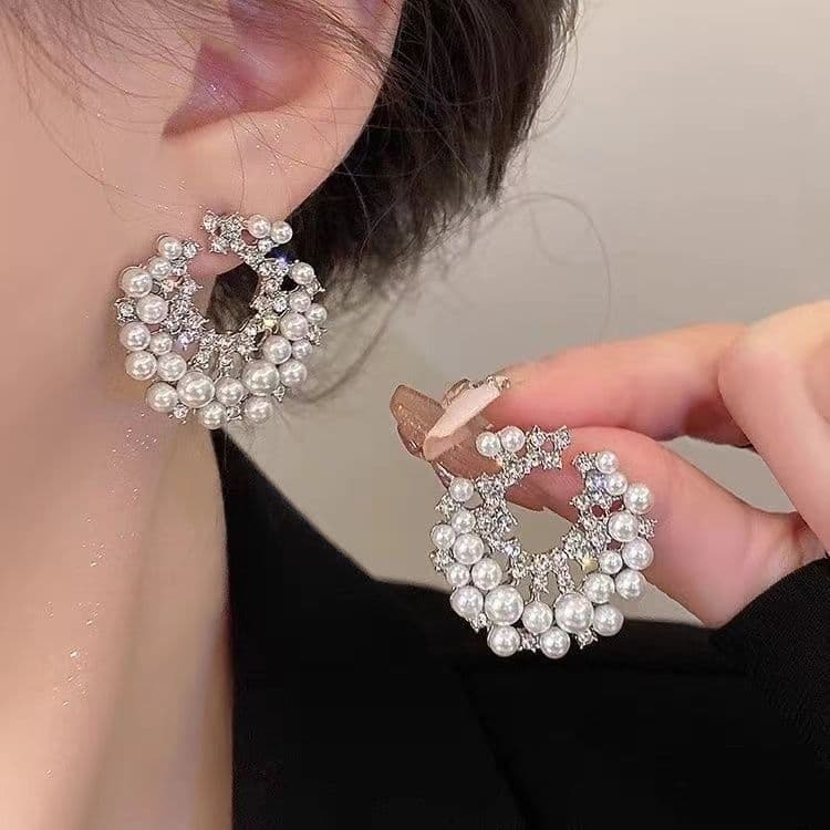 High-end Luxury C-shaped Pearl Elegant French Socialite Temperament Zircon Stud Earrings Bride