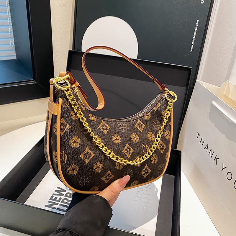 Korean Style Small Square 2025 New Single Shoulder Crossbody Crescent Internet Celebrity Underarm High-end Light Luxury