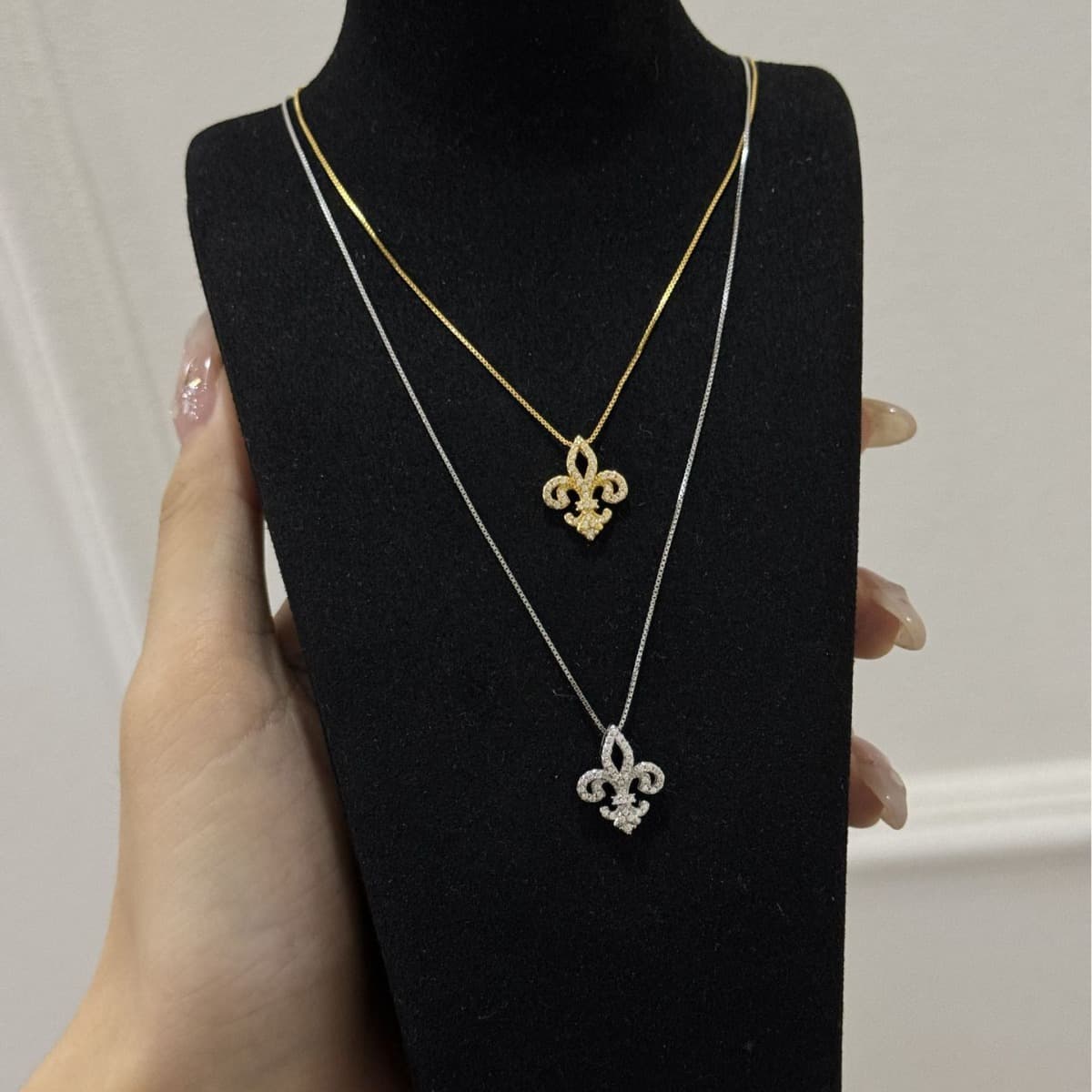 Necklace Sterling Silver S925 Iris Necklace Gold Plated Light Luxury Pendant Clavicle Chain Niche Exquisite Diamond Studded Female Temperament
