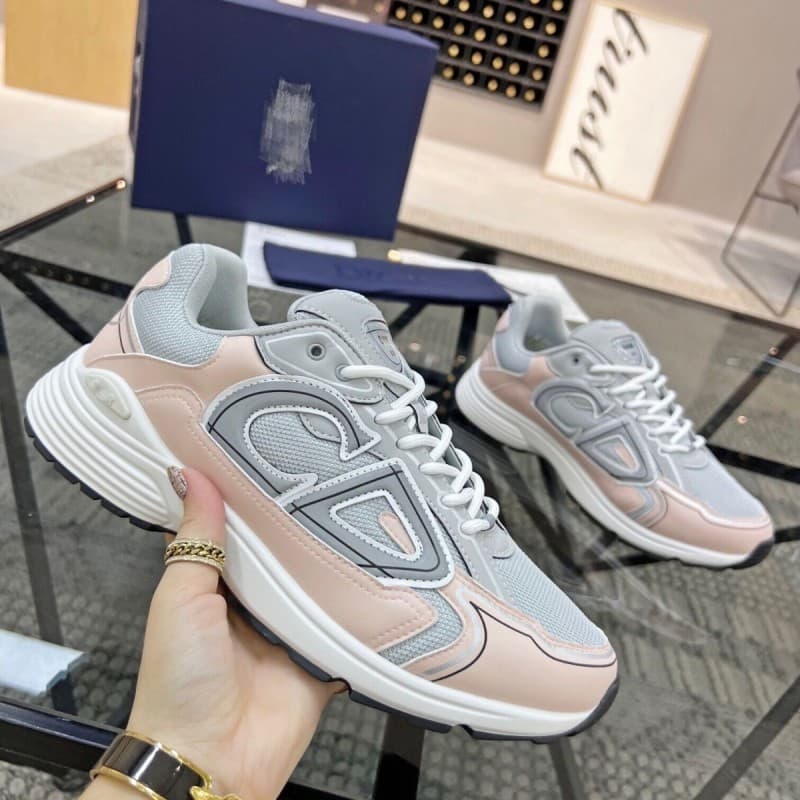 Chaussures de sport décontractées B30 pour couples, collection 2024, légères, respirantes et confortables, en maille.