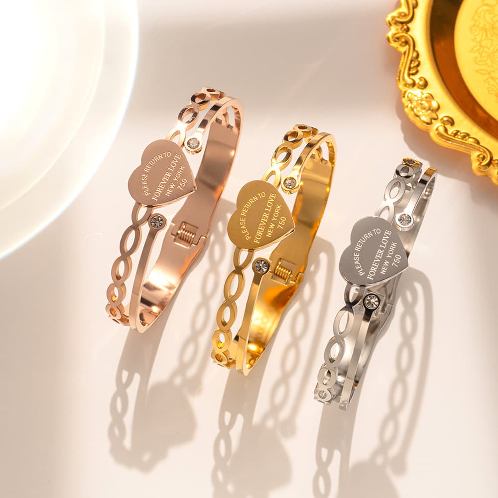 Unisex Jewelry Fashion titanium steel bracelet version of the niche love titanium steel does not fade jewelry bracelets