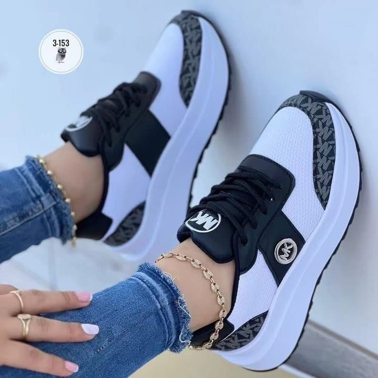 Chaussures de sport décontractées à semelles plates et à bout rond de couleur contrastée, chaussures simples à lacets sur le devant, grande tai