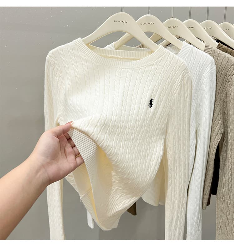 Haut ample en maille brodée pour femme, collection automne-hiver, pull blanc chic à manches longues en maille torsadée.