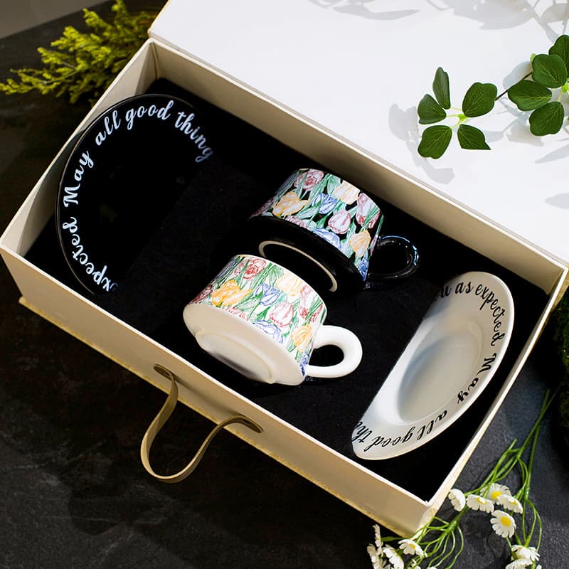 Ensemble tasse à café et soucoupe en céramique style jardin français vintage – Design floral élégant, parfait pour le café, la maison et les cadeaux (260 ml, coffret cadeau inclus)