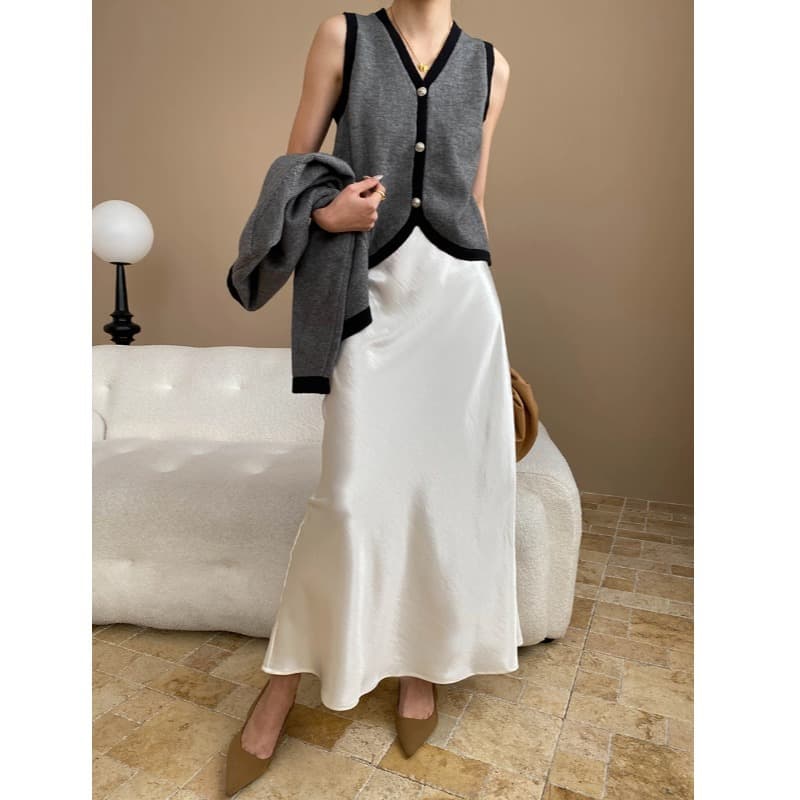 Jupe midi trapèze en satin d'inspiration française – Taille haute, drapé élégant, polyvalente pour le bureau comme pour un cocktail (M-L)