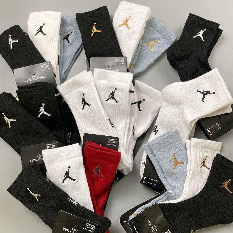 3 New Product Pairs Thick Towel Bottom Embroidered Hook Loop Basketball Running Sports Cushioning High Tube Men's And