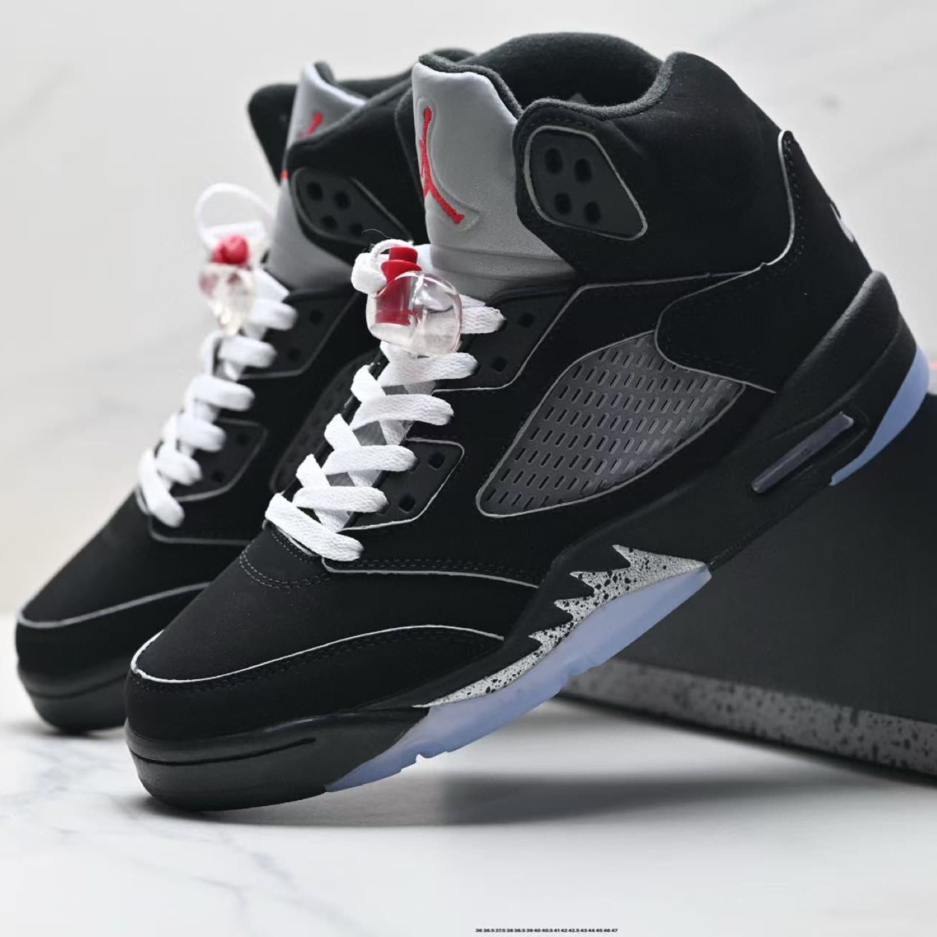Chaussures neuves de haute qualité pour hommes, confortables et décontractées, amortissantes. Chaussures rétro pour couples.
