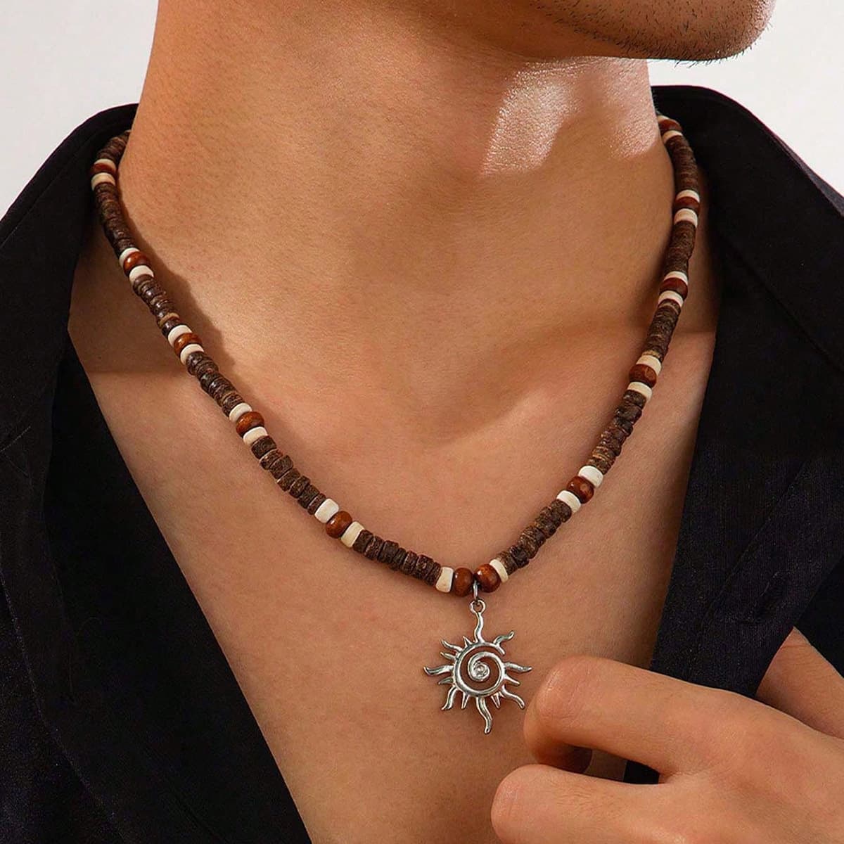 European And American Hot Summer Beach Bohemian Style Men's Surf Necklace Simple Wooden Bead Collarbone Chain Jewelry