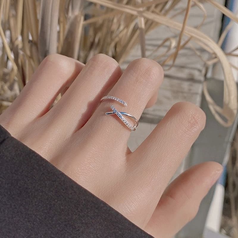 Women's adjustable pure silver ring with geometric zirconia