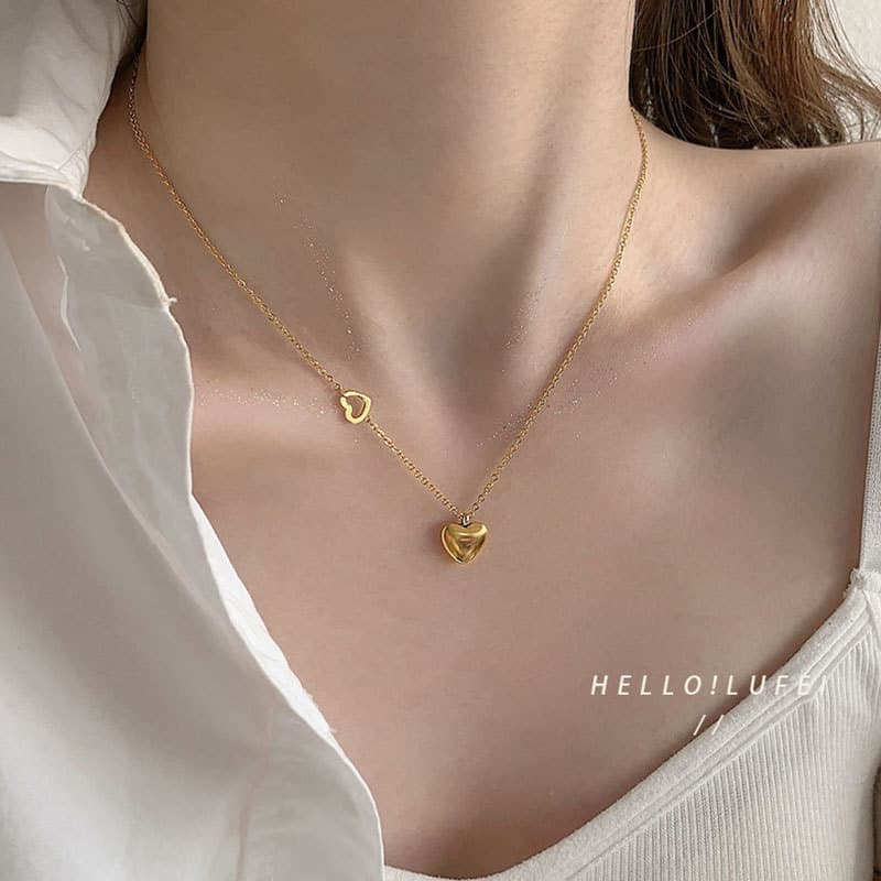 Love Necklace Women's Collarbone Chain Light Luxury Niche Design Sense New Titanium Steel Pendant Simple
