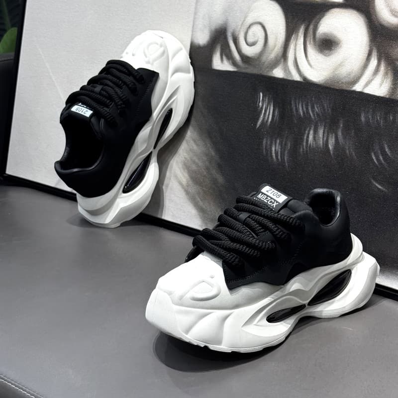 2026 New Men's Shoes Winter Trendy Brand Versatile High-End Sports Casual Running Thick-Soled Height-Increasing Street Style Dad
