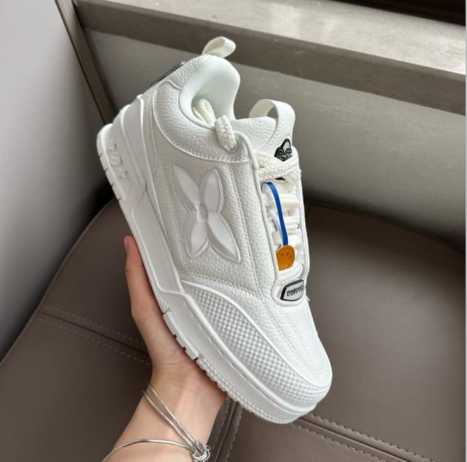 Chaussures homme décontractées et polyvalentes pour femmes, style sport, style sport, marque tendance de niche, finitions en cuir véritable, 2025