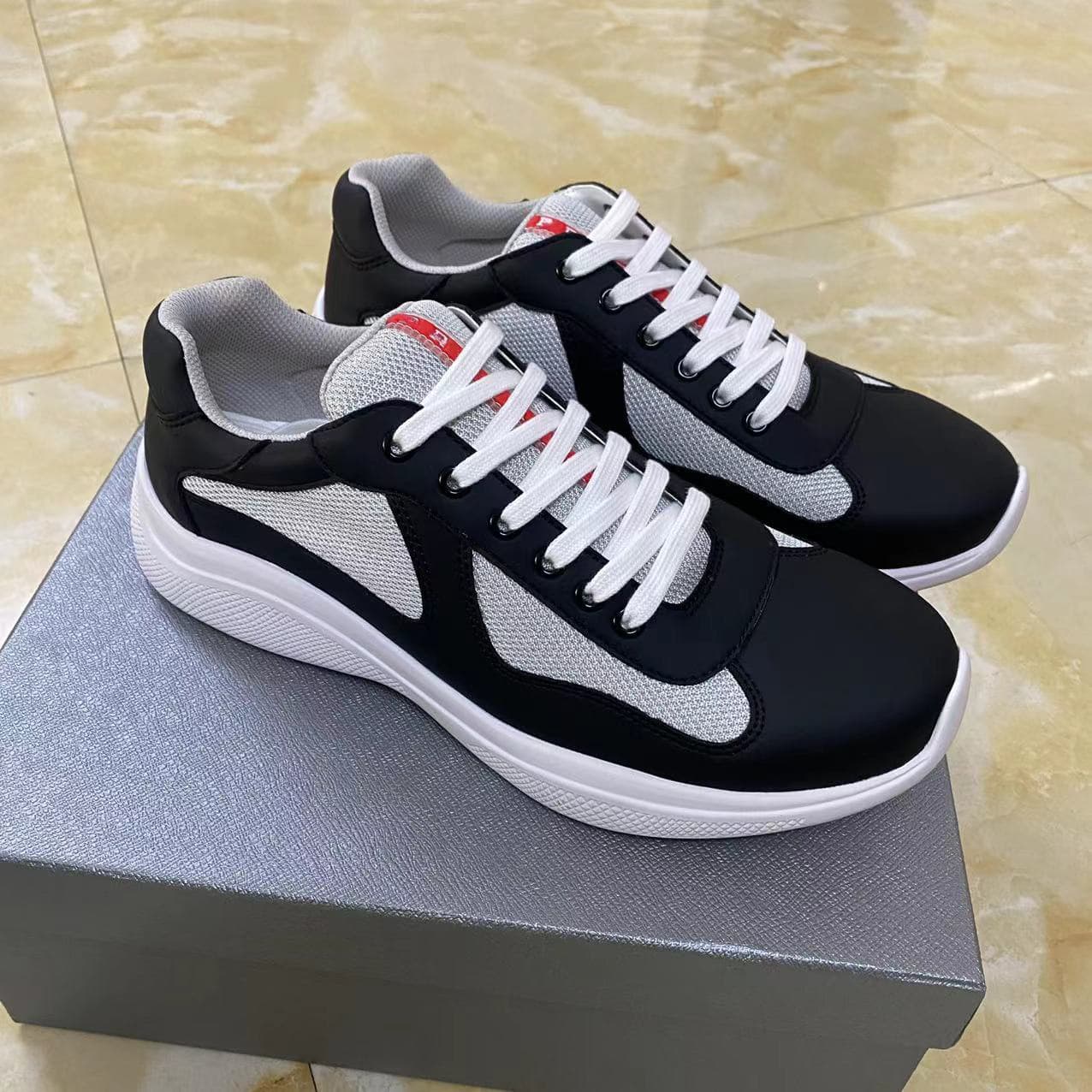 Baskets de sport légères et respirantes en cuir verni et mesh de marque P pour hommes, chaussures de grande taille