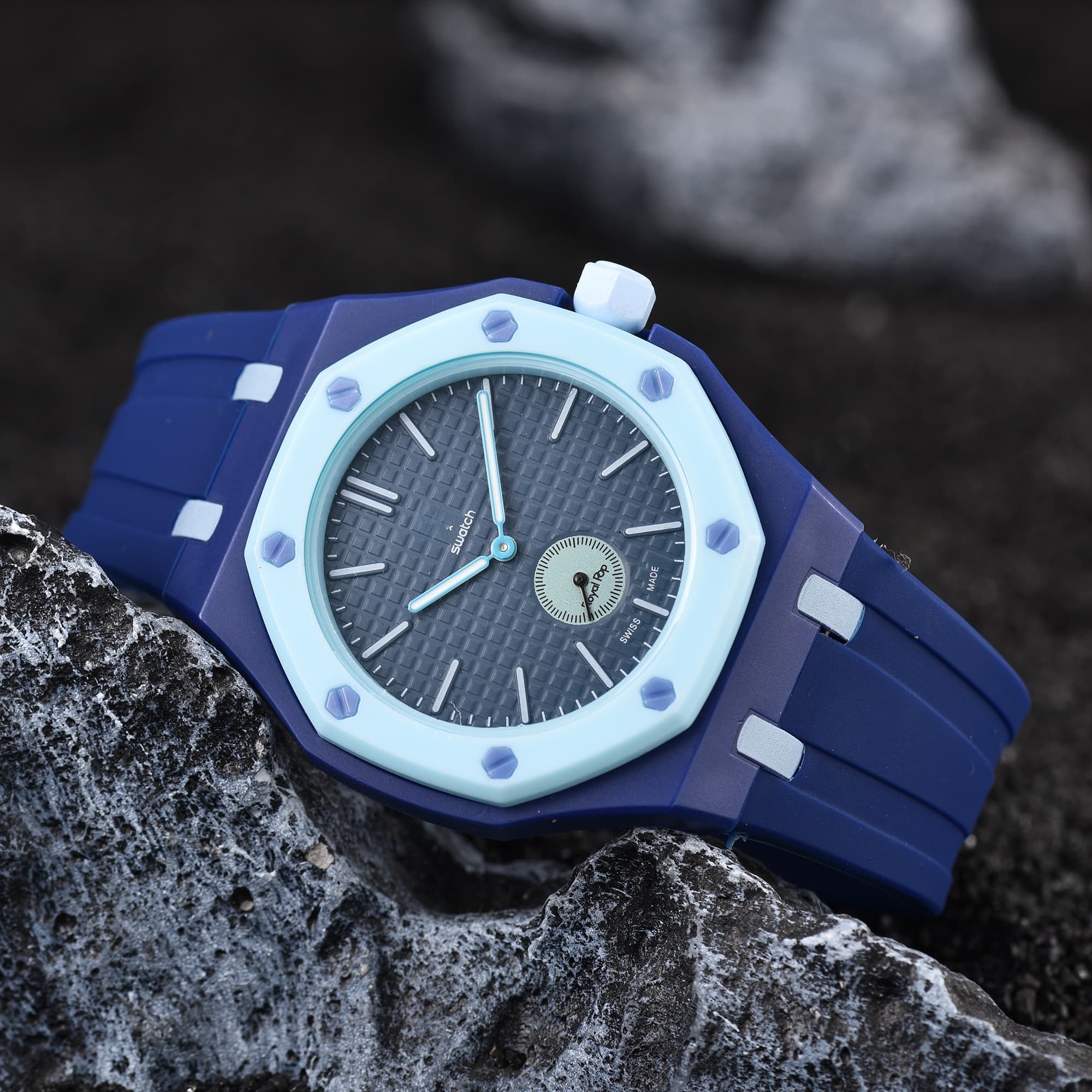 Montre homme AP Swatch en édition limitée, à mouvement quartz : un incontournable de la mode.