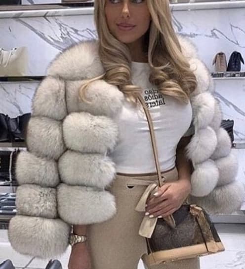 K Fur Coat With Fox Fur Imitation; Short Women's Coat With Long Sleeves No Accessories Made Of Artificial Fur.